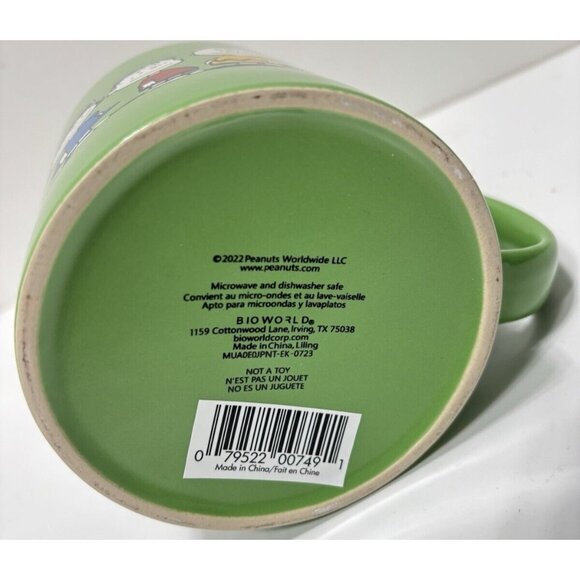 Charlie Brown’s Merry Christmas Large Coffee Mug – Bioworld Festive Holiday Cup - Picture 7 of 10